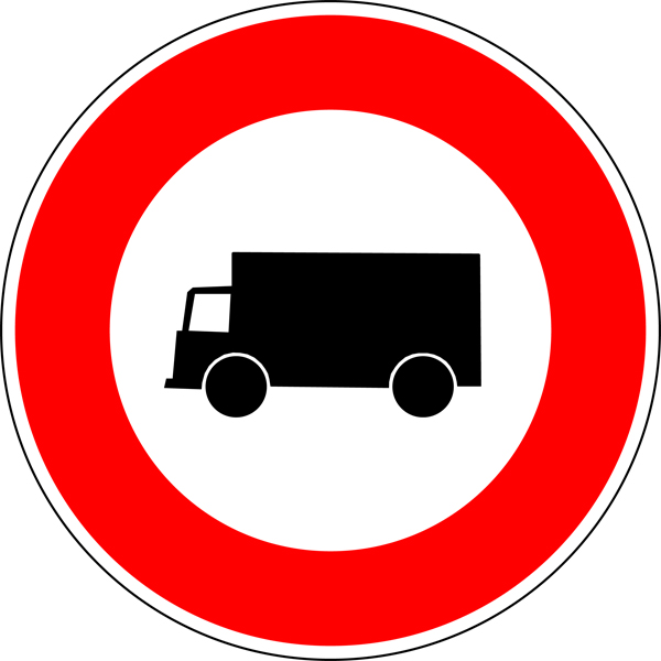 Acces interdit camions B8